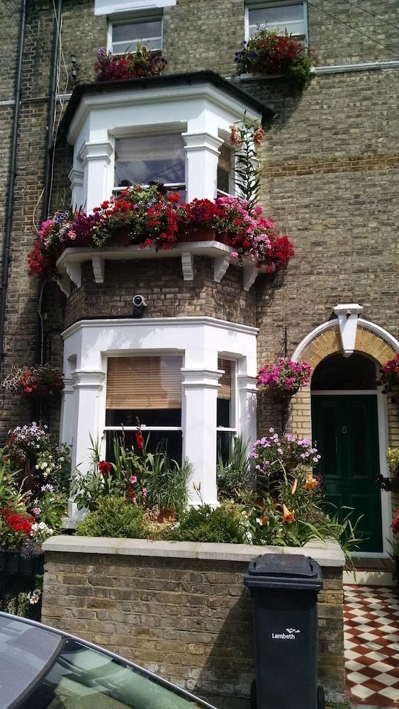 69thegrove Bed and breakfast 3*